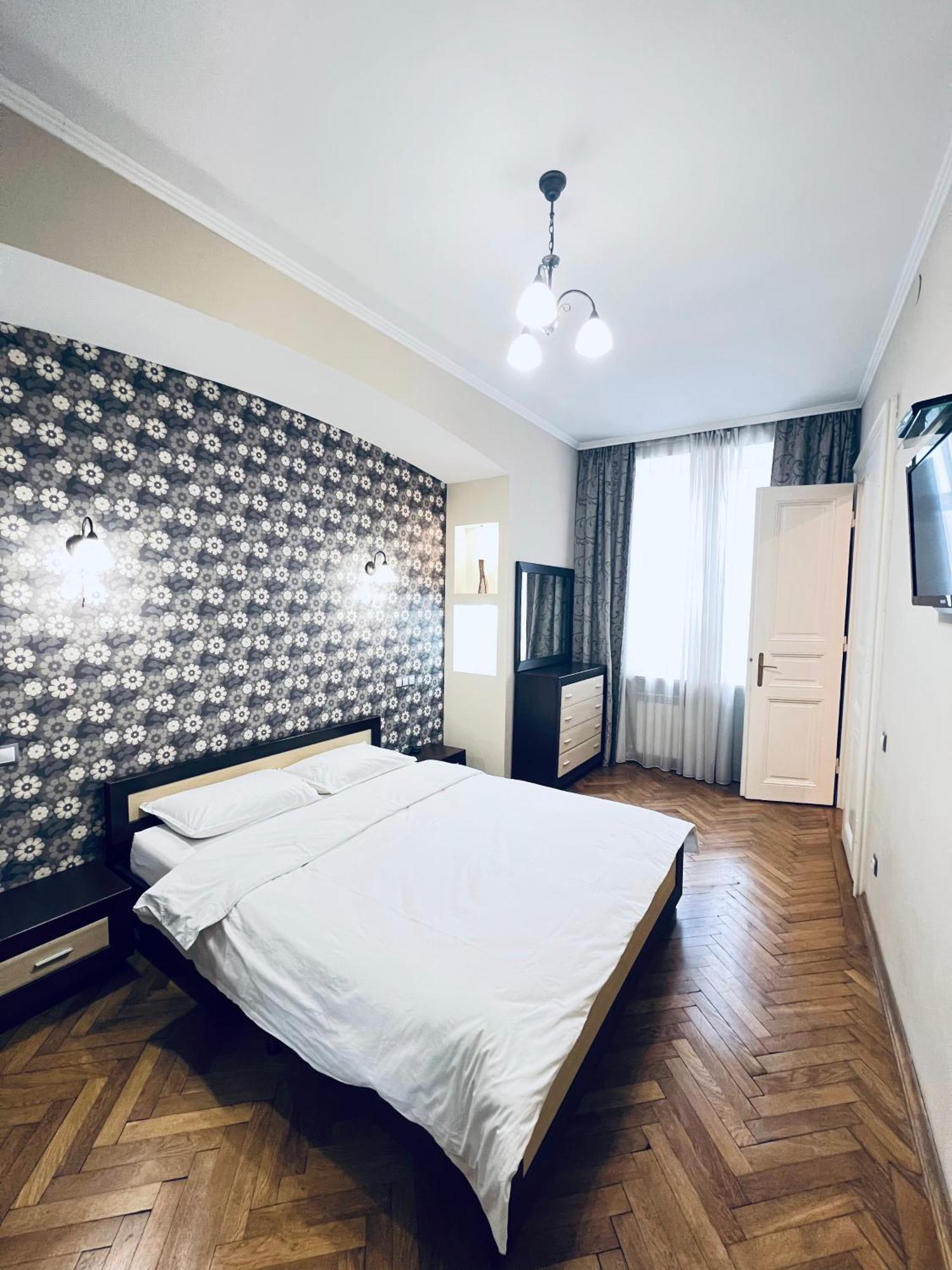 Petra Doroshenka19 Street Apartment Lviv Exterior photo